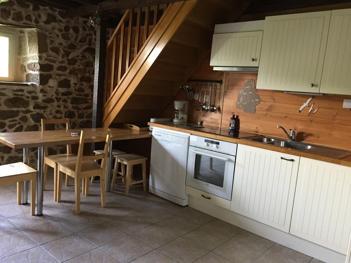 Gites Au Clos Du Lit Saint-Aaron Exterior photo